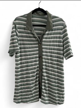 NWOT SHEIN Green and White Striped Short-Sleeve Button Down Shirt